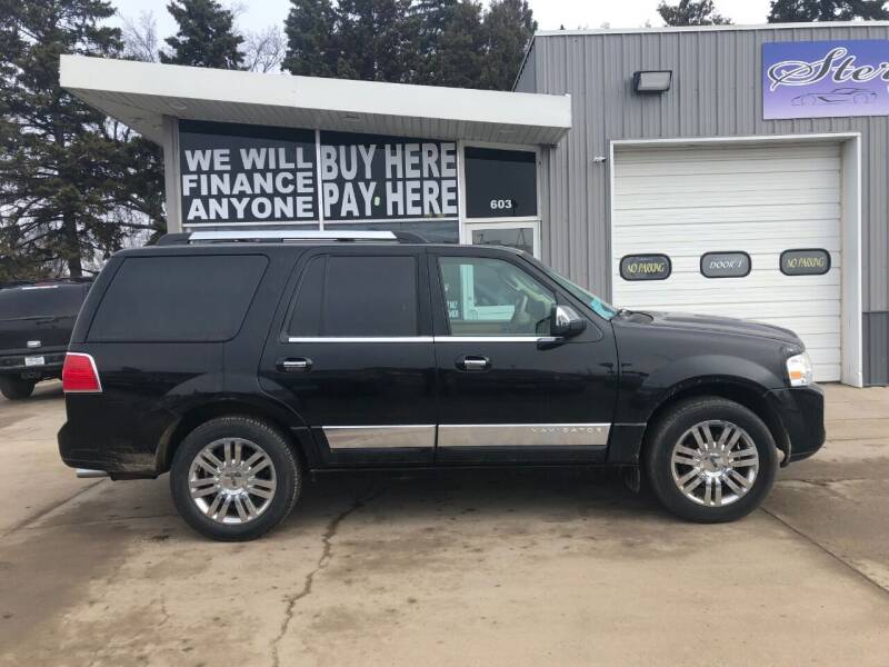 2007 Lincoln Navigator for sale at STERLING MOTORS in Watertown SD