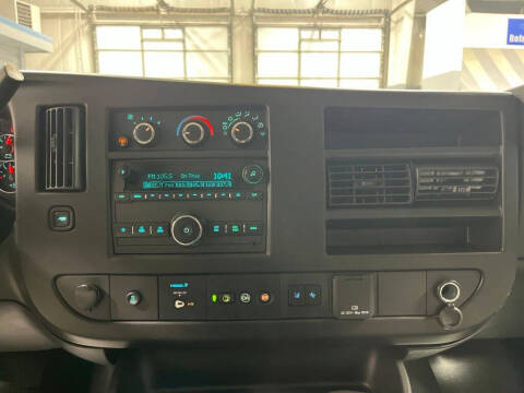 2024 Chevrolet Express LT 3500