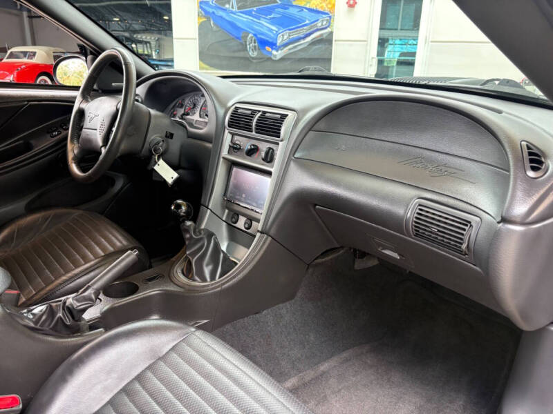 2003 Ford Mustang Mach 1 Premium