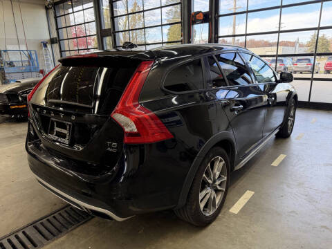 2016 Volvo V60 Cross Country T5