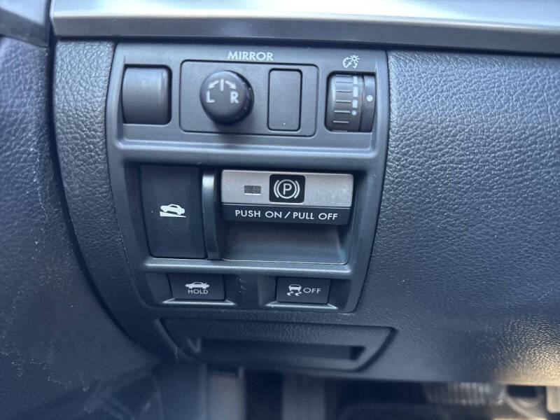 2014 Subaru Legacy 2.5i