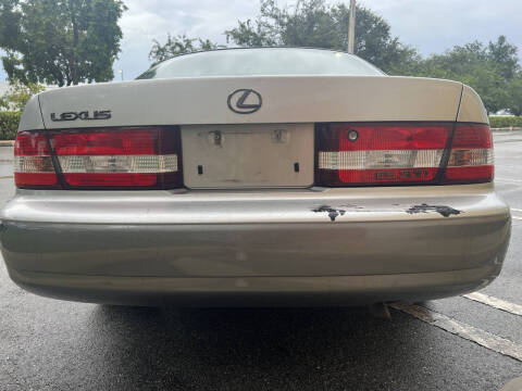 2000 Lexus ES 300