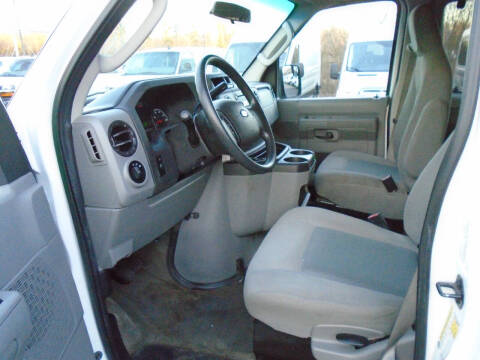 2014 Ford E-Series E-350 SD XLT