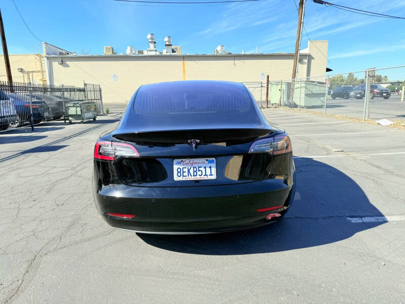 2018 Tesla Model 3 Long Range photo 7