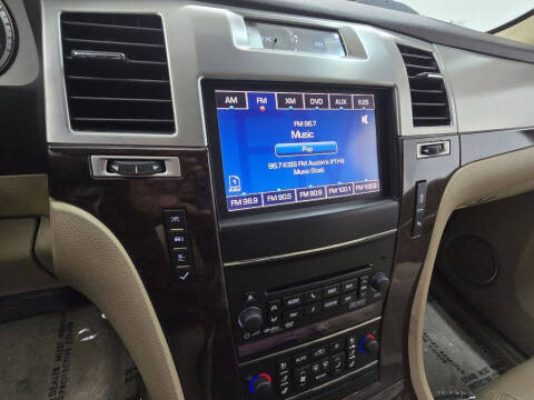 2013 Cadillac Escalade Luxury