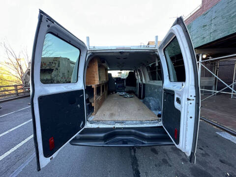 2014 Ford E-Series E-350 SD XL