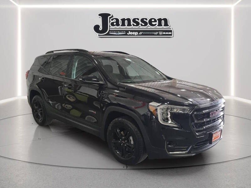 2024 GMC Terrain AT4