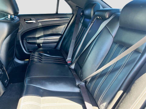2022 Chrysler 300 S V6