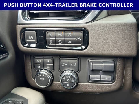 2025 GMC Yukon Elevation