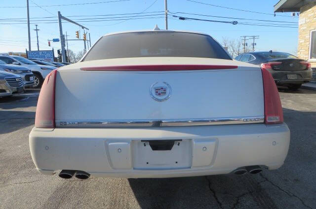 2010 Cadillac DTS Luxury Collection