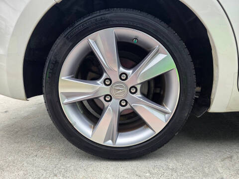 2013 Acura ILX 2.0L w/Premium