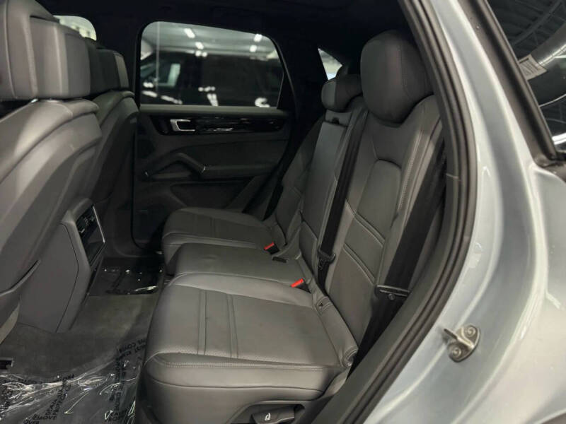 2023 Porsche Cayenne