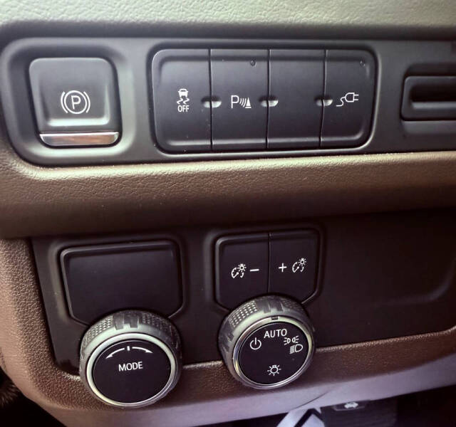 2021 Chevrolet Suburban LS