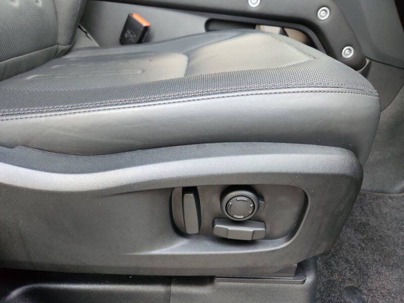 2022 Land Rover Defender 110 X-Dynamic HSE