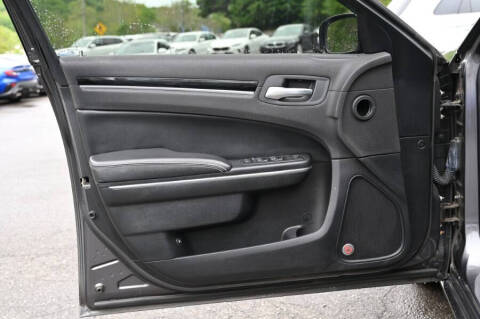 2017 Chrysler 300