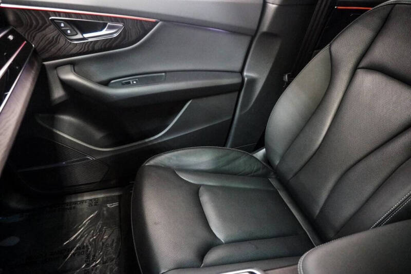 2021 Audi Q8 quattro Premium Plus 55 TFSI