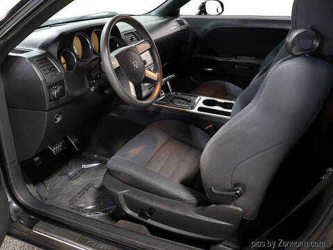 2010 Dodge Challenger SE