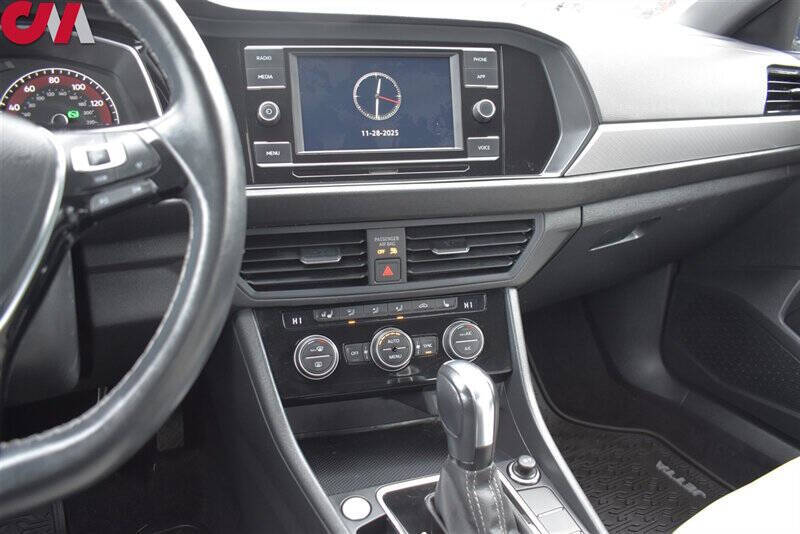 2021 Volkswagen Jetta R-Line