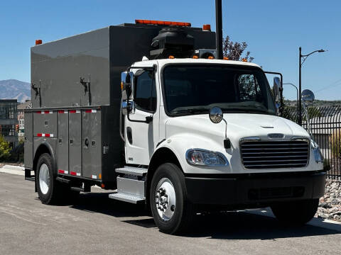2012 Freightliner M2 106