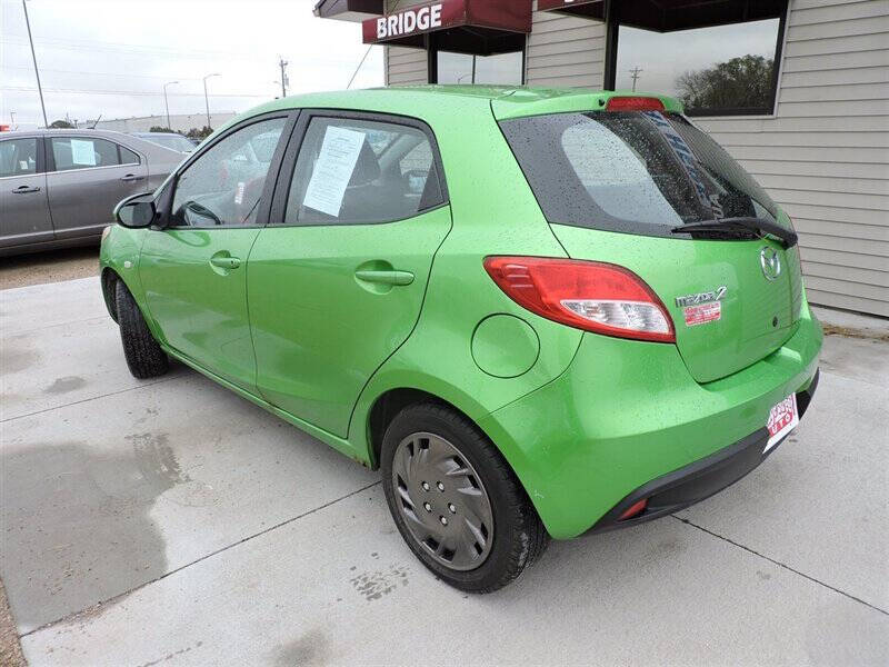 2011 Mazda MAZDA2 Touring