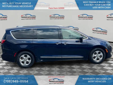 2017 Chrysler Pacifica Touring-L Plus
