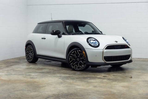 2025 MINI Hardtop 2 Door Cooper S Signature Trim