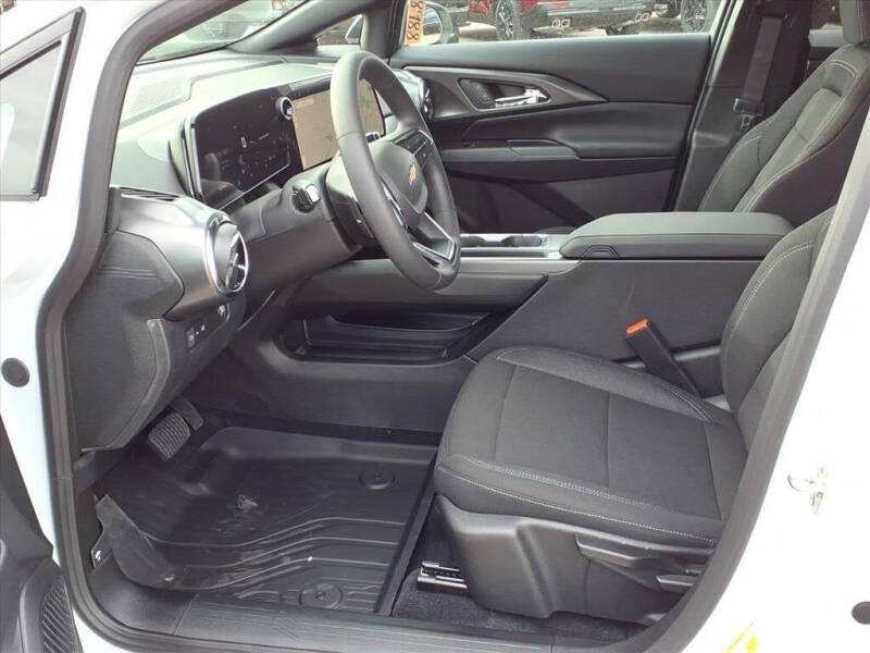 2026 Chevrolet Equinox EV LT 1