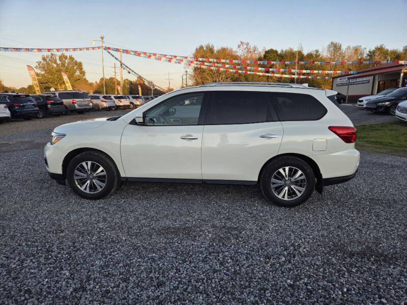 2020 Nissan Pathfinder SV