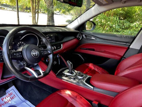 2021 Alfa Romeo Stelvio Sprint