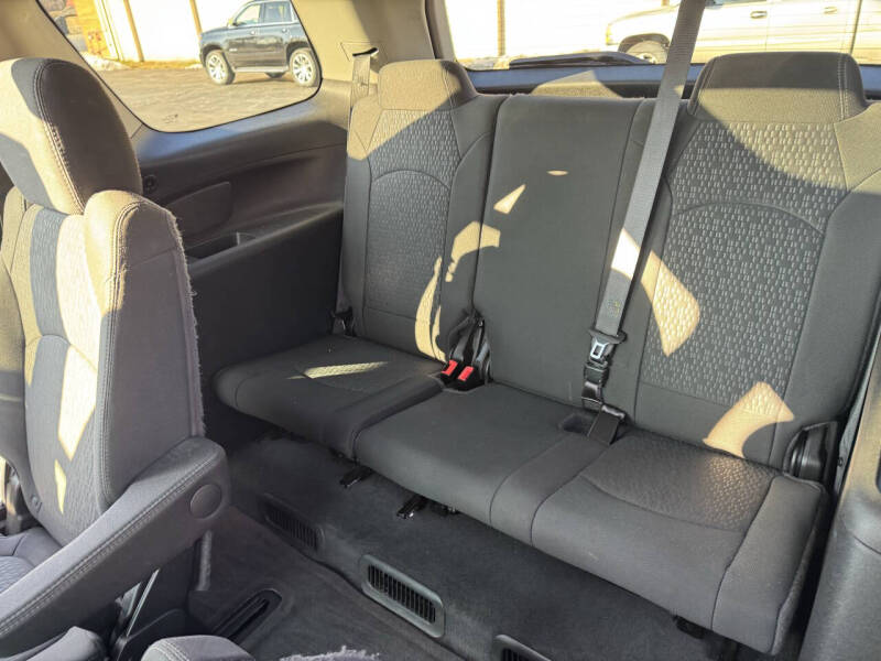 2016 GMC Acadia SLE-2