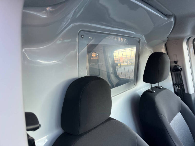 2019 RAM Promaster City SLT photo 11