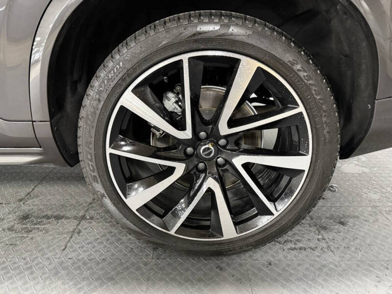 2024 Volvo XC90 B5 Plus Bright Theme