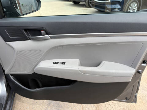 2019 Hyundai Elantra