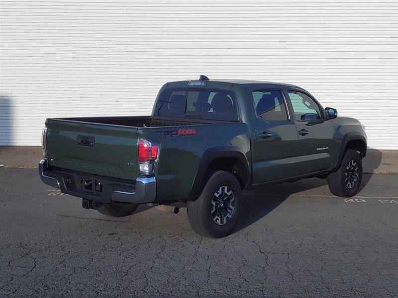 2022 Toyota Tacoma TRD Off Road photo 3