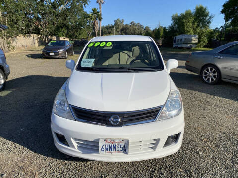 2012 Nissan Versa 1.8 SL