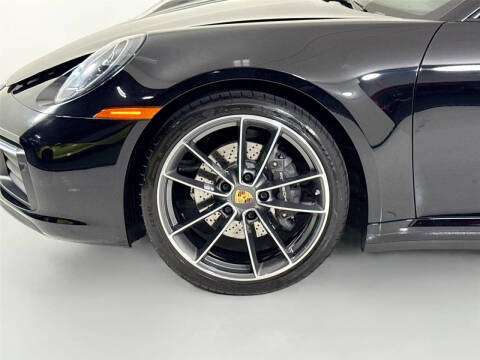 2022 Porsche 911 Carrera