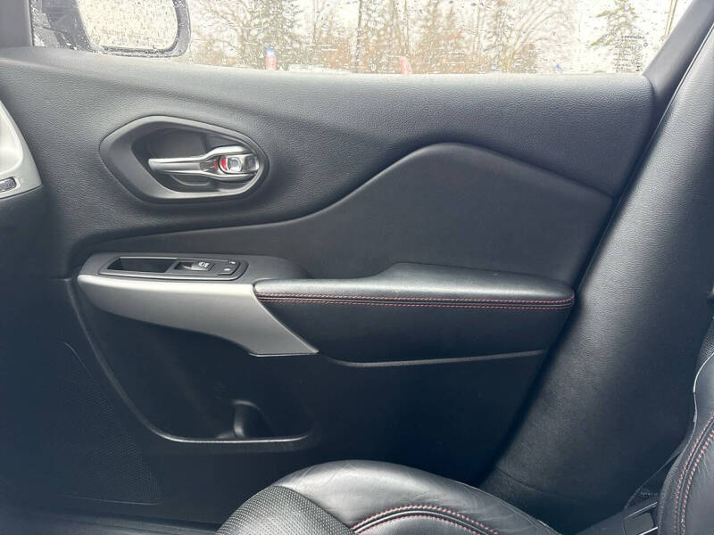 2017 Jeep Cherokee Trailhawk