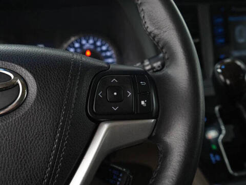 2017 Toyota Sienna XLE Premium 7-Passenger