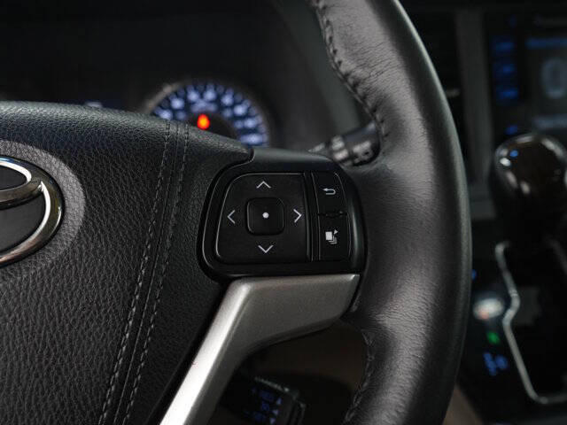 2017 Toyota Sienna XLE Premium 7-Passenger