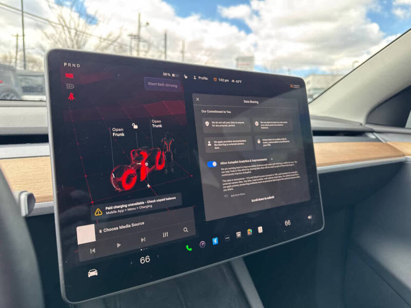 2025 Tesla Model Y Performance