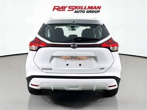 2024 Nissan Kicks SR