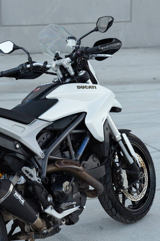 2013 Ducati Hypermotard 821