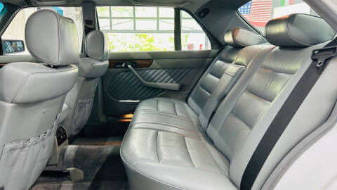 1990 Mercedes-Benz 350-Class 350 SDL