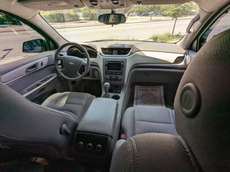 2017 Chevrolet Traverse LS