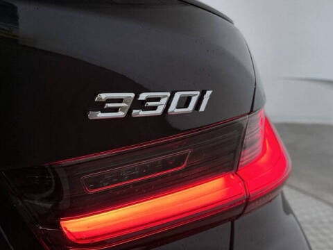 2025 BMW 3 Series 330i xDrive
