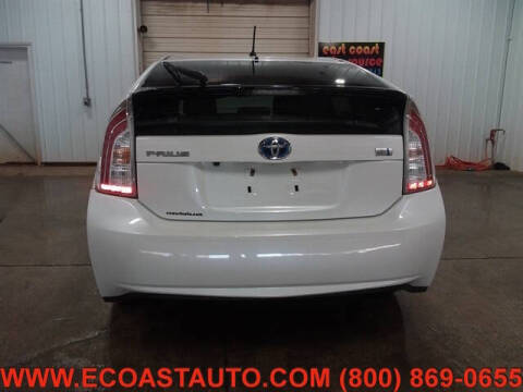 2015 Toyota Prius Two