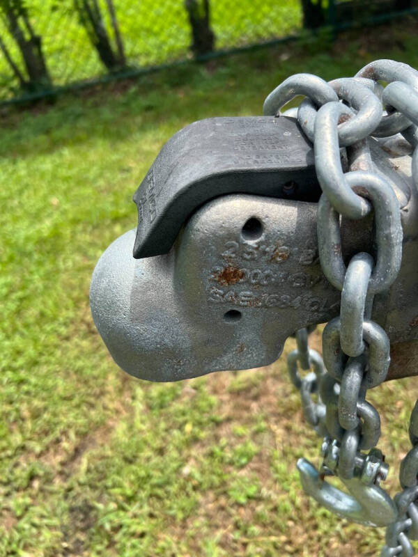 1990 Regal Commodore 265 Cabin Cruiser