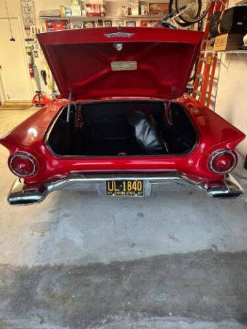 1957 Ford Thunderbird