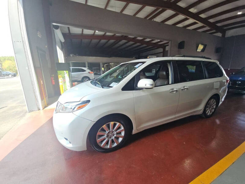 2015 Toyota Sienna