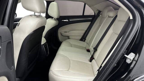 2021 Chrysler 300 Touring L